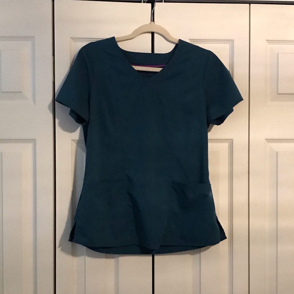Teal Purple Label scrub top size Med
